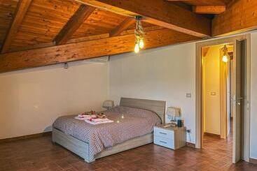 ペンション Villa Tuscia Apartments