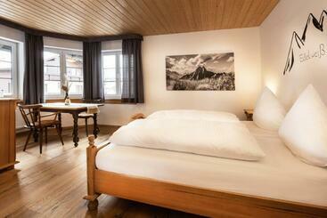 هاستل Landgasthof Augustiner