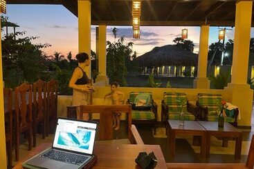 هتل Paddyway Resort