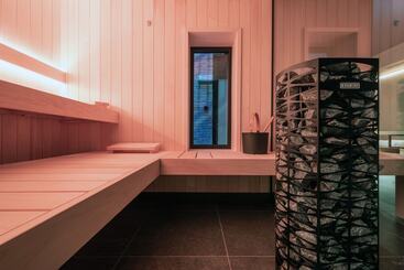 One Two Four   Hotel & Spa