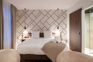 One Two Four   Hotel & Spa