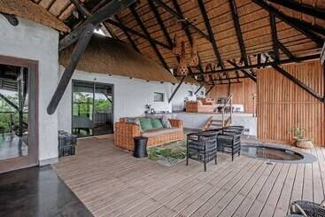 استراحتگاه Mukumbura Lodge Bilene