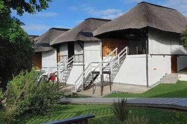 استراحتگاه Mukumbura Lodge Bilene