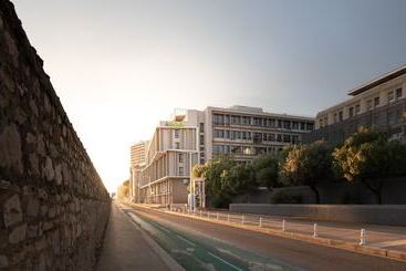 Apparthotel Le Hüb Toulon