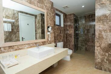هتل Khách Sạn Century Tam đảo