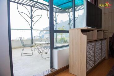 هتل Khách Sạn Century Tam đảo