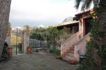 تختخواب و صبحانه Alla Casa Di Antonio