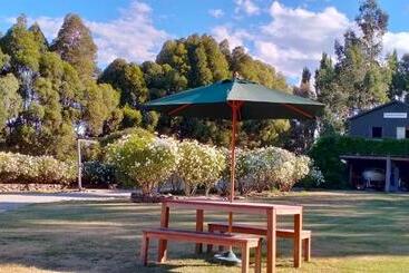 تختخواب و صبحانه Queensberry Inn