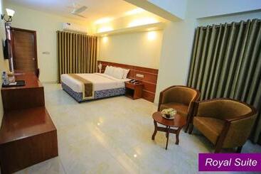 هتل Royal Beach Resort