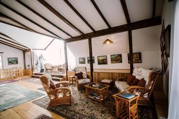 پانسیون Chateau Dzveli Gavazi