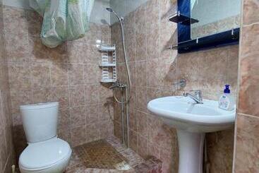 پانسیون Rahat Guesthouse