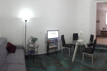 تختخواب و صبحانه Iggh Il Glicine Guest House