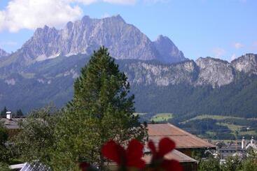 پانسیون Landhaus Almdorf