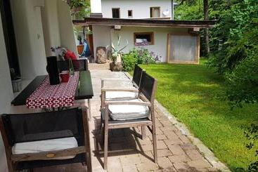پانسیون Landhaus Almdorf