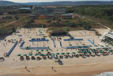 هتل Therma Camp And Pool In Therma Village   Free Parking & Free Beach