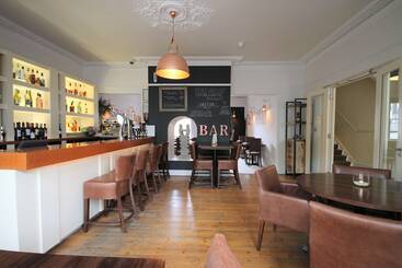 Andover House Hotel & Restaurant   Adults Only
