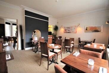 Andover House Hotel & Restaurant   Adults Only