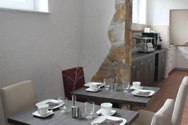 هتل Apartmenthaus Unterwegs