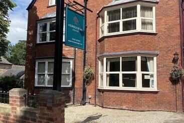 هتل Ashbourne House