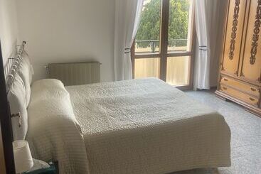 هتل B&b Da Leo