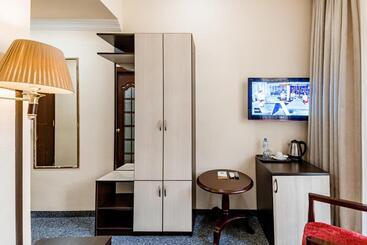هتل Borjomi Palace Health & Spa Center