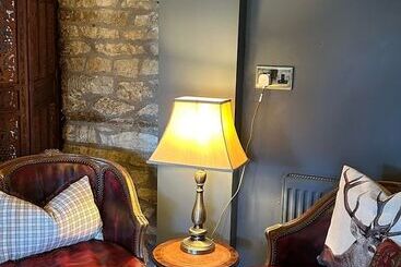 Burford Lodge Hotel   Adults Only