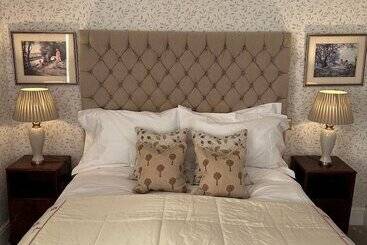 Burford Lodge Hotel   Adults Only