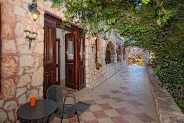 هتل Creta Vitalis