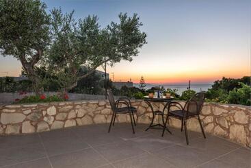 هتل Creta Vitalis