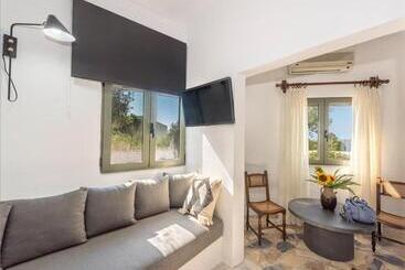 هتل Creta Vitalis