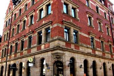 ホテル Five Seasons