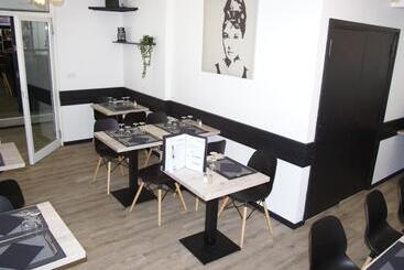 هتل Hôtel Alphée