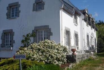 هتل Hôtel An Ti Gwenn