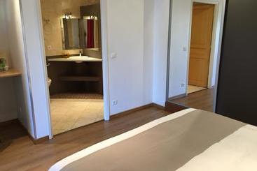 Отель Hôtel Beau Soleil