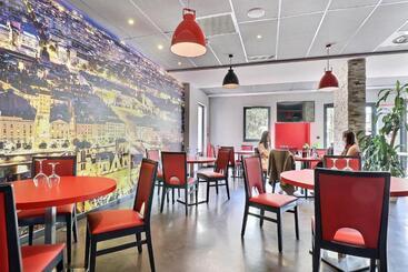 هتل Hôtel Des Lumières Lyon Meyzieu Arena Stadium