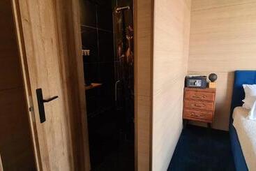 هتل Hôtel Les 4 éléments
