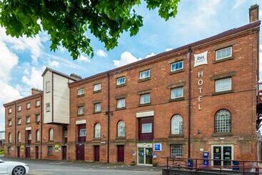 Go2 Hotels Burton Upon Trent Central