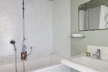 هتل L Apparthôtel Particulier Bordeaux