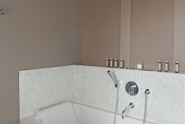 هتل L Apparthôtel Particulier Bordeaux