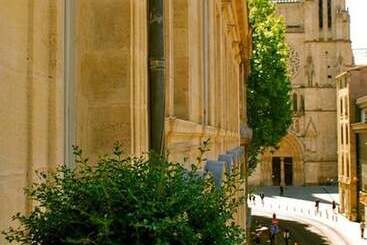 هتل L Apparthôtel Particulier Bordeaux