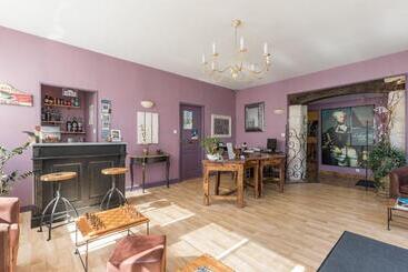 هتل Logis Hôtel Lafayette Rochefort France