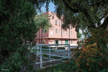 هتل Agriturismo La Meridiana