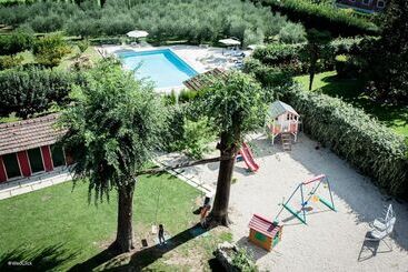 هتل Agriturismo La Meridiana