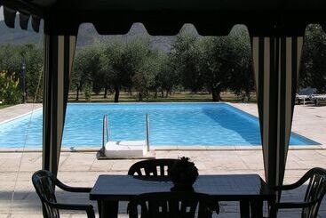 هتل Agriturismo La Meridiana