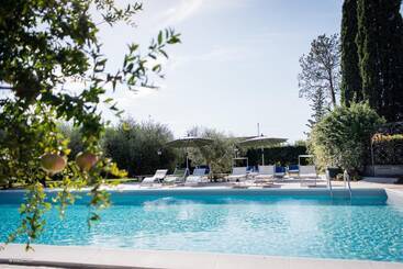 هتل Agriturismo La Meridiana