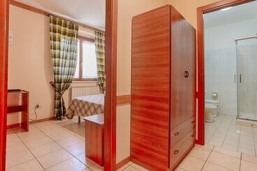 هتل Agriturismo La Mora