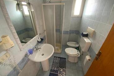 هتل Albergo Villa Marina