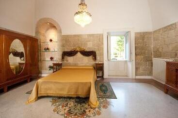هتل Antica Villa La Viola