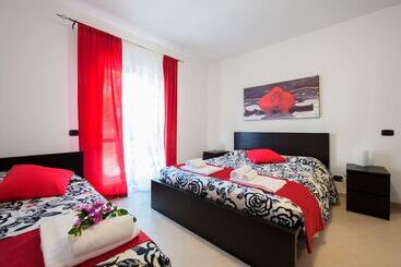 هتل B&b La Casetta Ladispoli