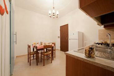 هتل B&b La Casetta Ladispoli
